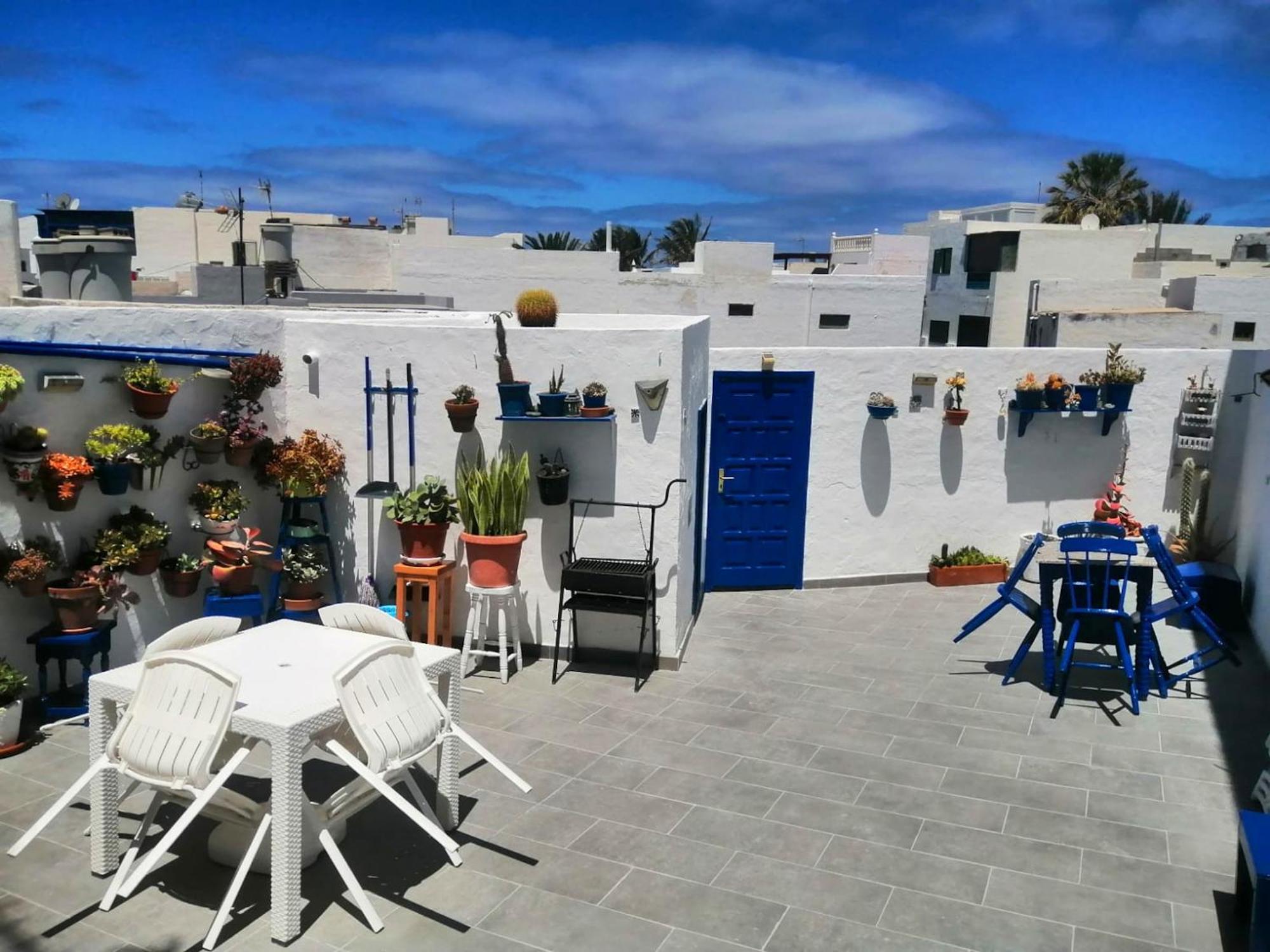 3 Bedrooms House At Lanzarote 500 M Away From The With Furnished Terrace And Wifi *